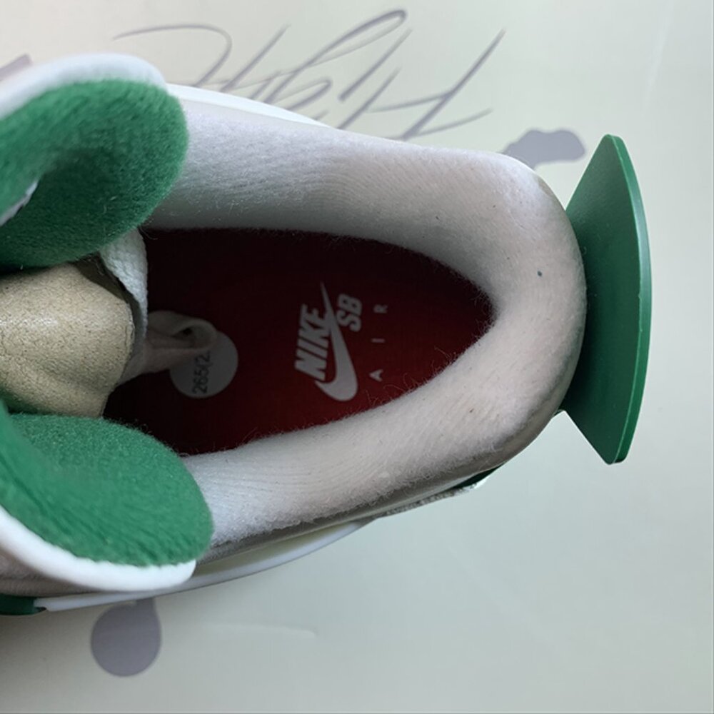 Air Jordan 4 Retro Mid Pine Green - Picture 3 of 7